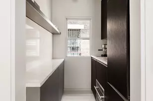 307 W 20th St, New York City, NY 10011 - Photo 5
