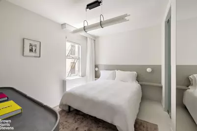 307 W 20th Street #3R, New York City, NY 10011 - Photo 3