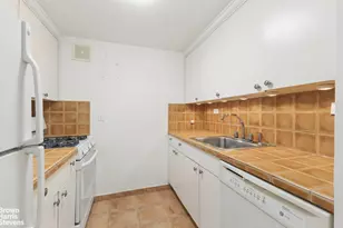 16 W 16th St, New York City, NY 10011 - Photo 5