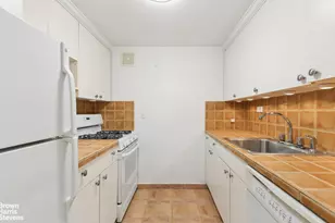 16 W 16th St, New York City, NY 10011 - Photo 9