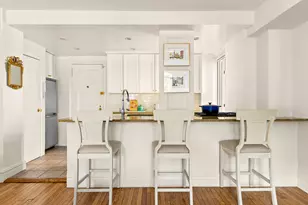 61 W 9th St, New York, NY 10011 - Photo 3