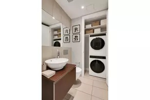 166 W 18th St, New York City, NY 10011 - Photo 9