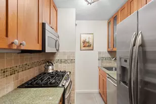 404 E 79th St, New York City, NY 10075 - Photo 5