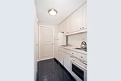 150 W 51st Street #812, New York City, NY 10019 - Photo 5