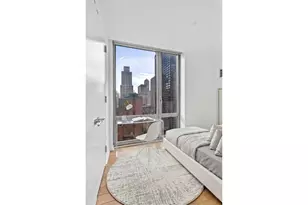 310 W 52nd St, New York, NY 10019 - Photo 11