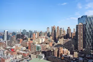 310 W 52nd St, New York, NY 10019 - Photo 13