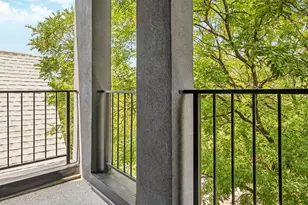 246 Maple St, New York City, NY 11225 - Photo 5
