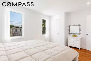 586 E 42nd St, New York City, NY 11203 - Photo 19