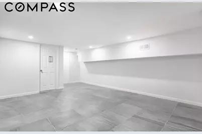 586 E 42nd Street, New York City, NY 11203 - Photo 21
