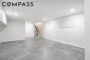 586 E 42nd St, New York City, NY 11203 - Photo 23
