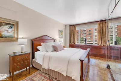 45 Sutton Place S #3H, New York City, NY 10022 - Photo 17
