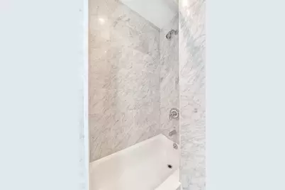 19 Commerce Street #10, New York, NY 10014 - Photo 5