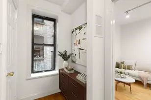 19 Commerce St, New York City, NY 10014 - Photo 3