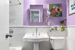 315 W 70th St, New York City, NY 10023 - Photo 5
