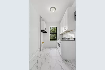 45-35 48th Street #5D, New York City, NY 11377 - Photo 3