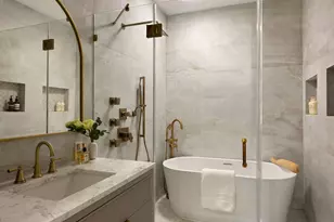 534 E 24th St, New York City, NY 11210 - Photo 15