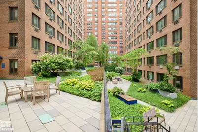 425 E 63rd Street #W5C, New York City, NY 10065 - Photo 7