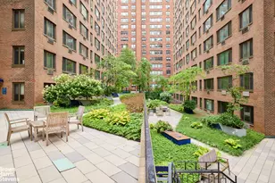425 E 63rd St, New York City, NY 10065 - Photo 5