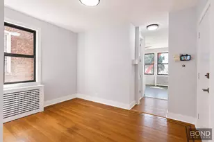 25-38 18th St, New York City, NY 11102 - Photo 3