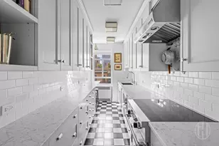 19 E 88th St, New York City, NY 10128 - Photo 13