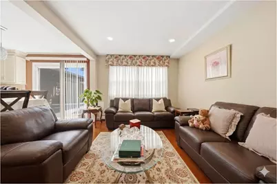 2410 Lodovick Avenue, New York City, NY 10469 - Photo 9
