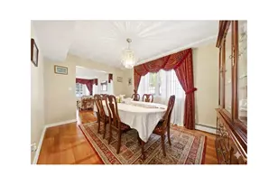 2410 Lodovick Ave, New York City, NY 10469 - Photo 7