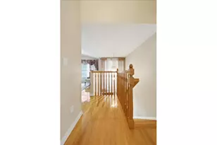 2410 Lodovick Ave, New York City, NY 10469 - Photo 23