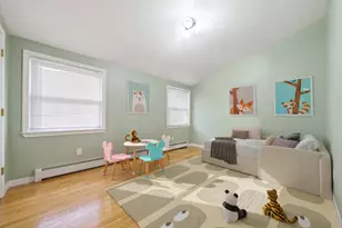 2410 Lodovick Ave, New York City, NY 10469 - Photo 33