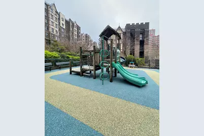 116 Pinehurst Avenue #B12, New York City, NY 10033 - Photo 17