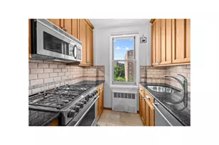 629 Kappock St, New York City, NY 10463 - Photo 7