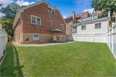 3132 Fairfield Avenue, New York City, NY 10463 - Photo 43