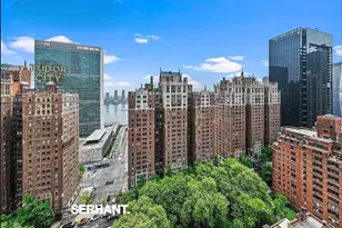 320 E 42nd St, New York City, NY 10017 - Photo 13