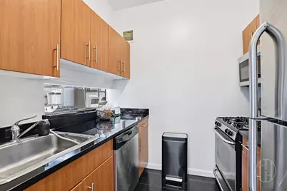 20 West Street #23J, New York, NY 10004 - Photo 5