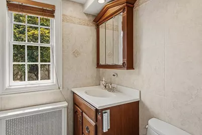 180 Greenway S, New York City, NY 11375 - Photo 27