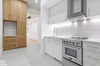 23 Waverly Place #2Y, New York, NY 10003 - Photo 5