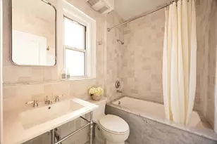 165 E 60th St, New York, NY 10022 - Photo 7