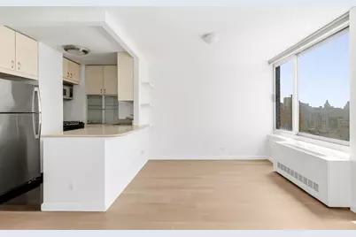 270 W 17th Street #17G, New York City, NY 10011 - Photo 5