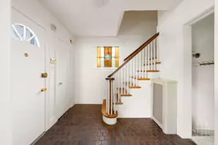 12 Carolina Rd, Douglaston, NY 11362 - Photo 3