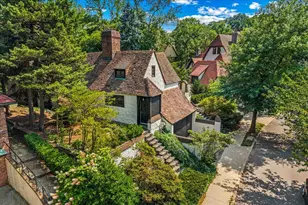 50 Overhill Rd, Forest Hills, NY 11375 - Photo 49