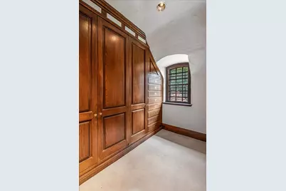 50 Overhill Road, Forest Hills, NY 11375 - Photo 33
