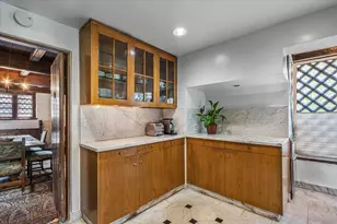 50 Overhill Rd, Forest Hills, NY 11375 - Photo 15