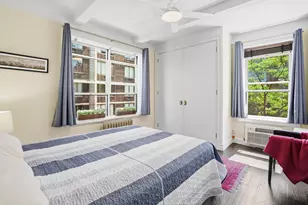 345 W 55th St, New York City, NY 10019 - Photo 9