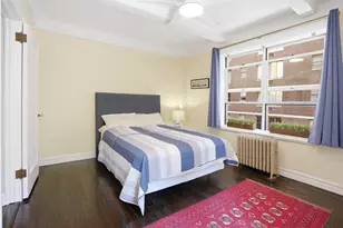 345 W 55th St, New York City, NY 10019 - Photo 11