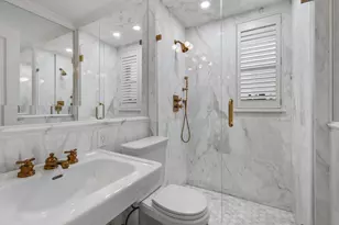 400 E 59th St, New York City, NY 10022 - Photo 11