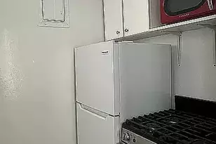225 E 46th St, New York City, NY 10017 - Photo 5