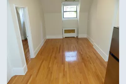 110 E 61st Street #4A, New York City, NY 10021 - Photo 3