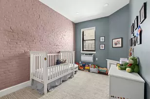329 W 89th St, New York, NY 10024 - Photo 7