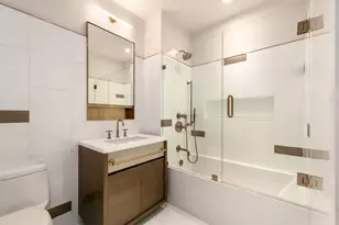 305 E 51st St, New York City, NY 10022 - Photo 11