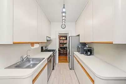 7119 Shore Road #6H, New York City, NY 11209 - Photo 3