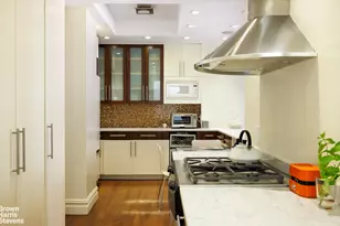 171 W 79th St, New York City, NY 10024 - Photo 5